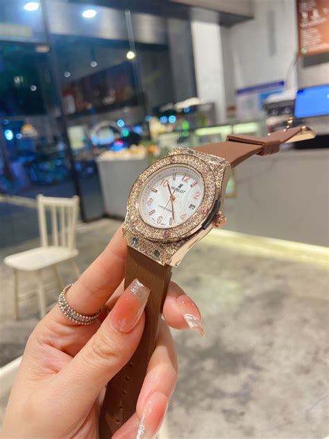 Наручные часы Hublot в Астане и  .